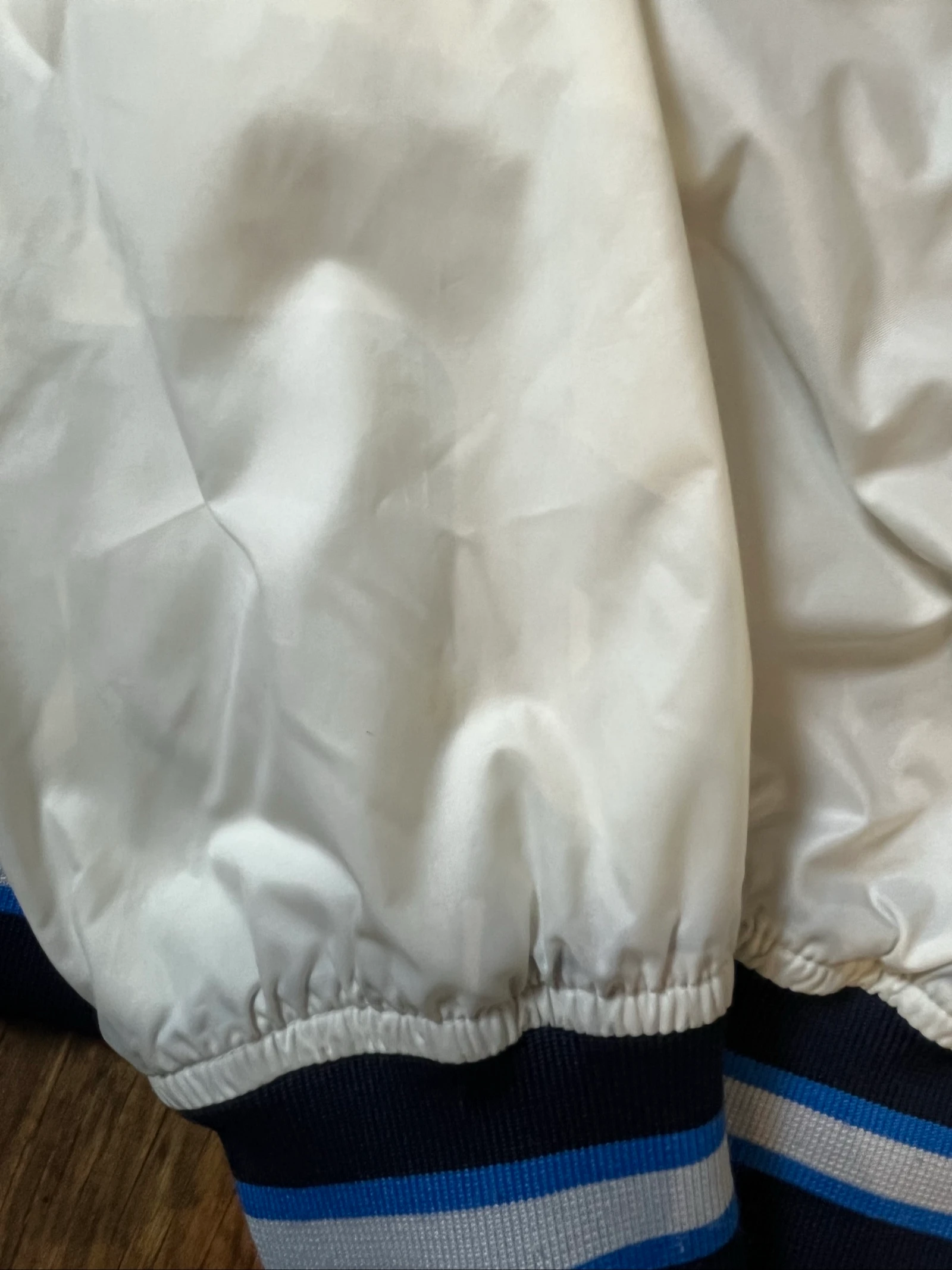 Witte windjas met geborduurd logo opstaande kraag - K-Way - maat M - goede staat – photo 11